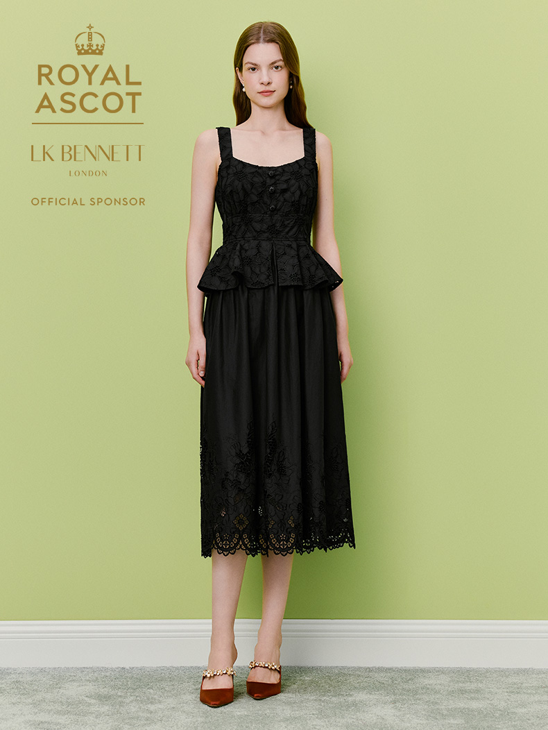 2026皇家赛马会款蕾丝拼接黑色吊带连衣裙LKBTSS51037